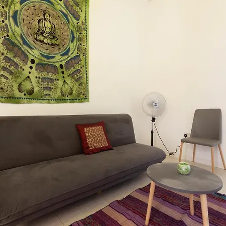 Bzb50- Seafront Townhouse - Pretty Bay